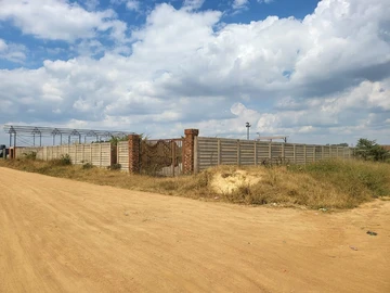 Commercial & Industrial Land