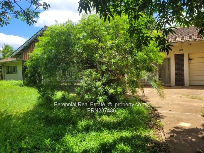 Property for Sale – Mashumavale, Kadoma
