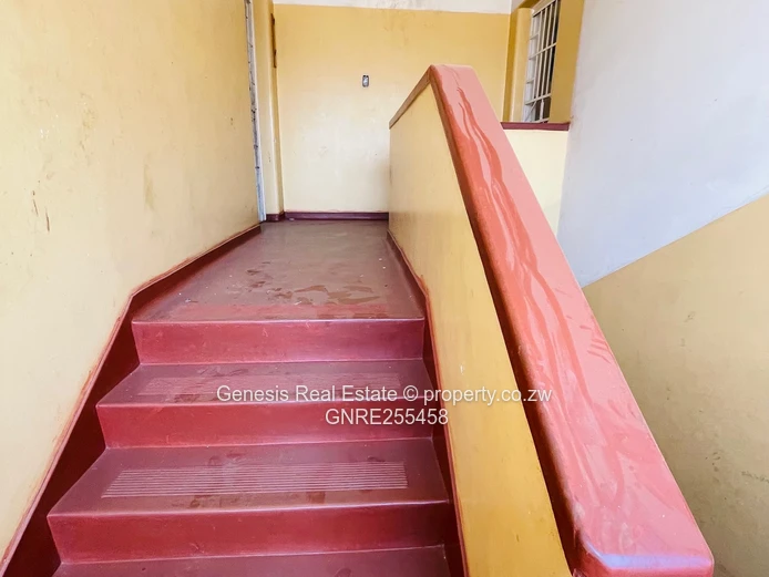 2 Bedroom Flat For Sale in Mabelreign
