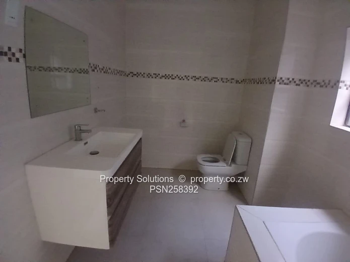 Modern 3-Bedroom Townhouse to Rent in Greencroft