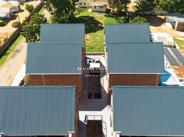 3 Bedroom Flat & Apartment