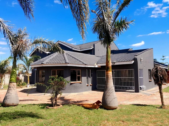 5 Bedroom House