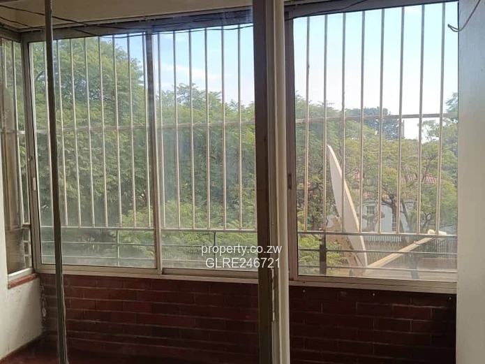 Spacious 2-Bed House with Borehole in Avenues CBD