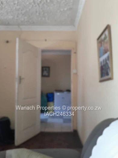 Quick sale!!! Beautiful and Unique house in Borrowdale West