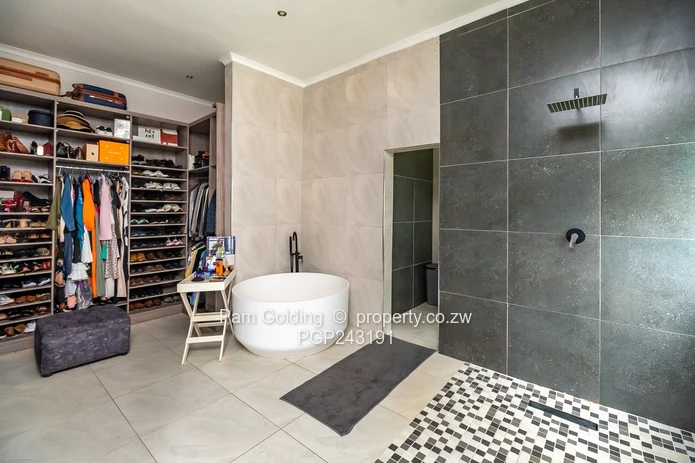 Large Modern Home In Shawasha Hills (Sole Mandate)