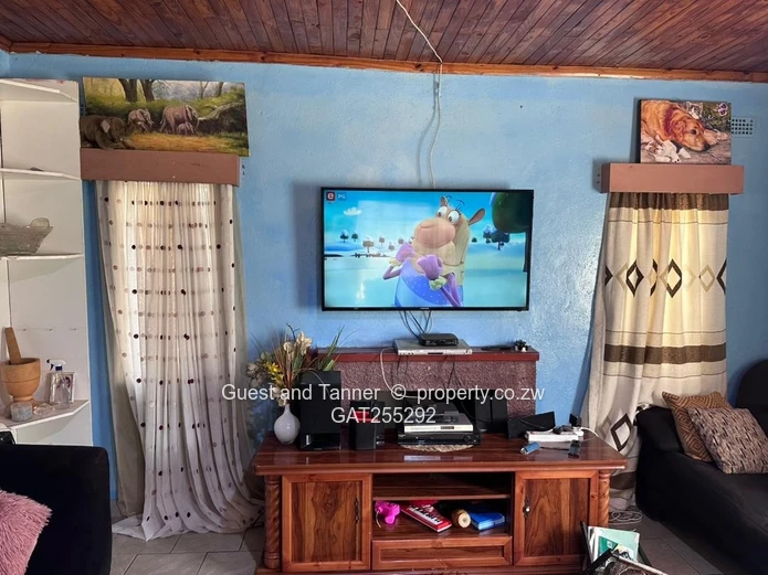 PROPERTY FOR SALE: Chikanga Phase 2 , Mutare 