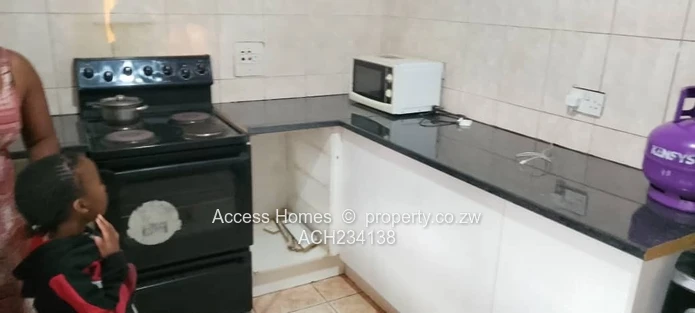 Zimre Park house for Sale