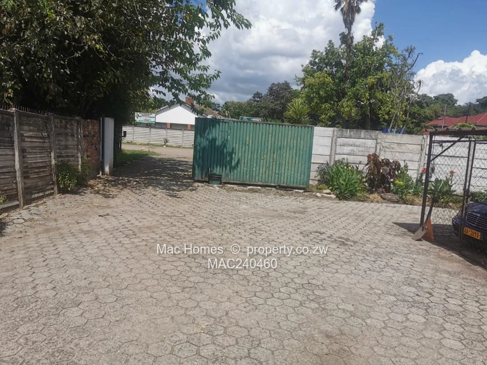 Garden Flat in a complex of 6; Sectional Title (Sole Mandate)