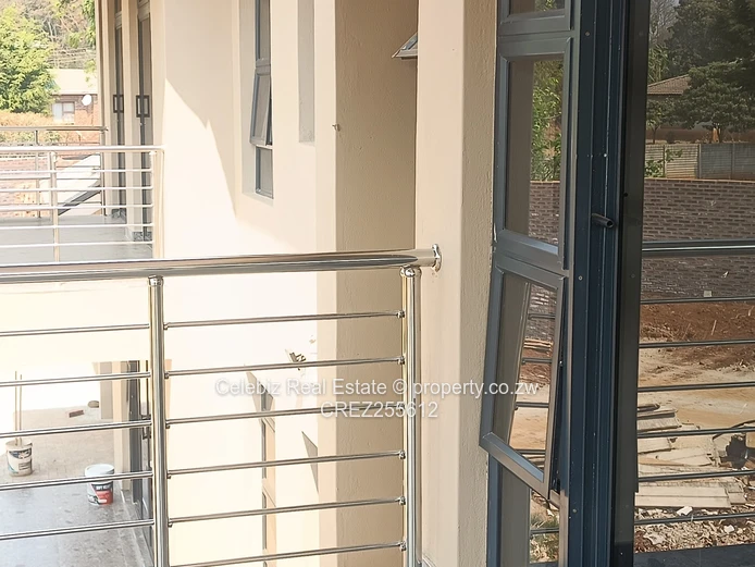 Old Marlborough duplex flat to let 