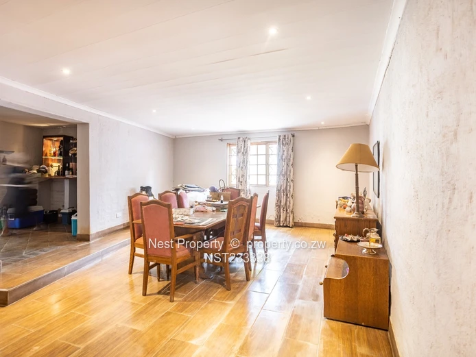 Location- 4 Bedroom House + Cottage In Colne Valley