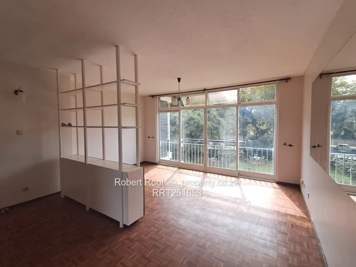 Neat bachelor apartment in a prestigious block