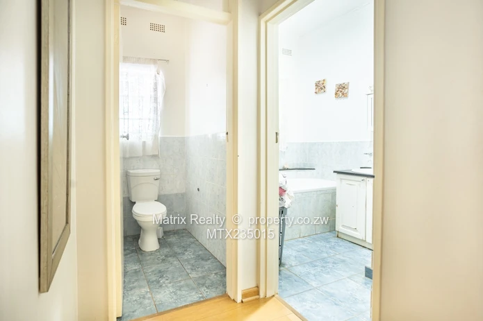 6 Bedroom House for Sale in Chisipite