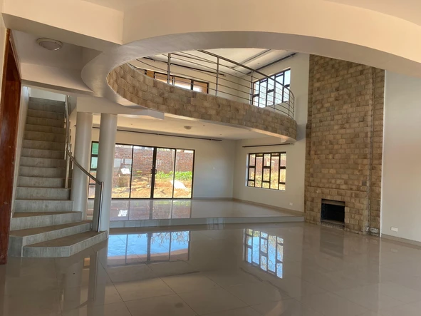 8 Bedroom House