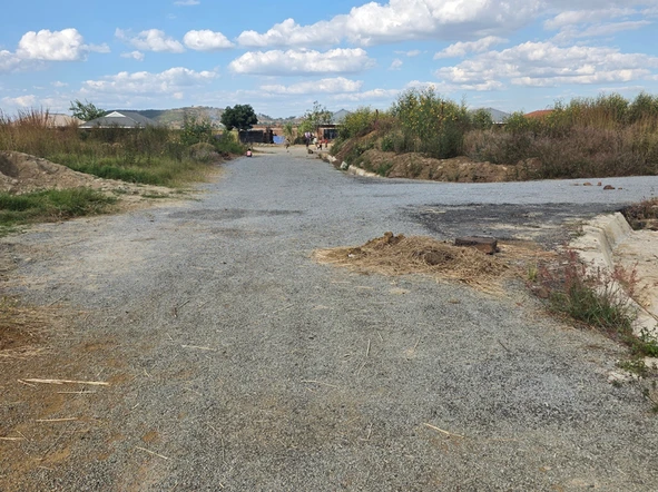 Stands & Residential Land