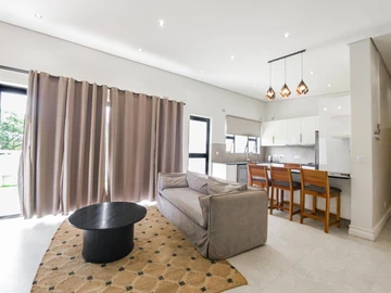 6 Bedroom House