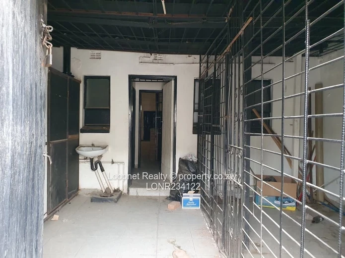 St Marys Retail Shop — 200m², Tiled, Walled, Good ZESA (Sole Mandate)