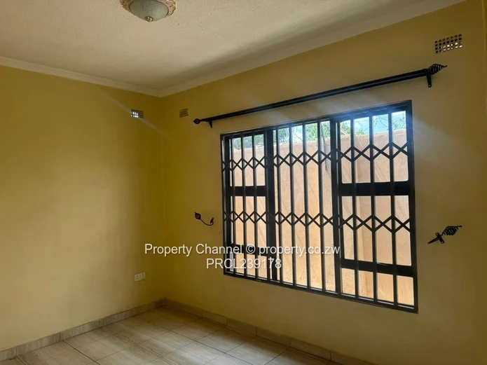 Solar-Powered 4 Bedroom Family Home