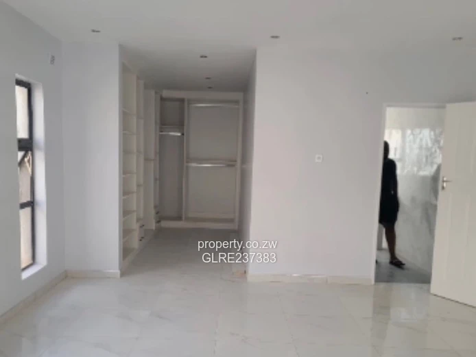 MT PLEASANT Neat n spacious 3beds CLUSTER 