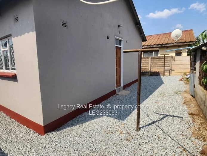 Walled and Gated House for Rent in Mufakose.