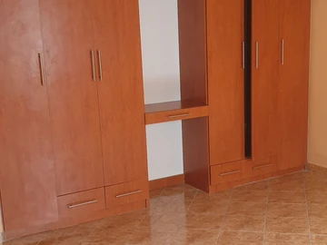 3 Bedroom Flat & Apartment