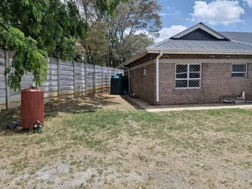 2 Bedroom Garden Flat