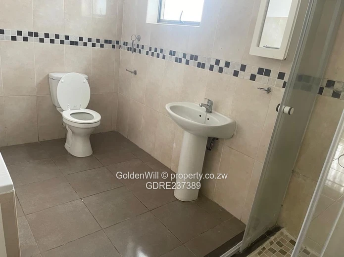 Newlands Townhouse To Let