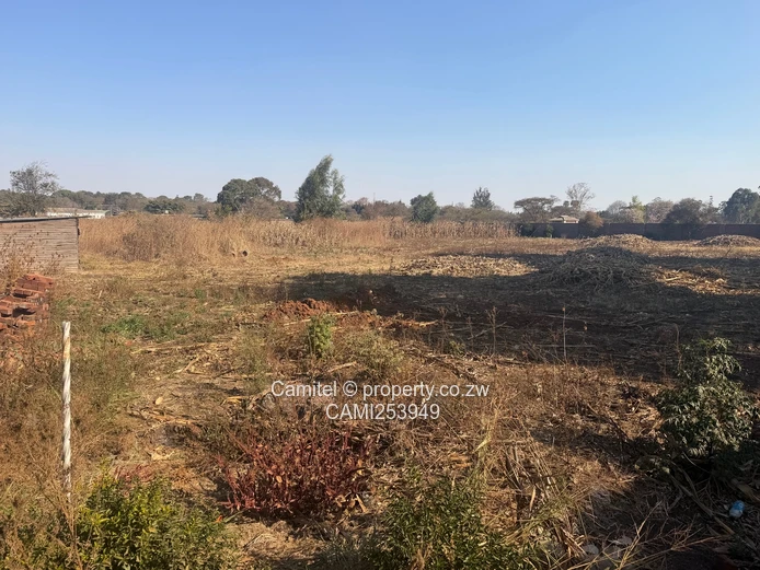 Greendale North 5,300m²-Sewer and Borehole including Tarred Road Frontage Plot