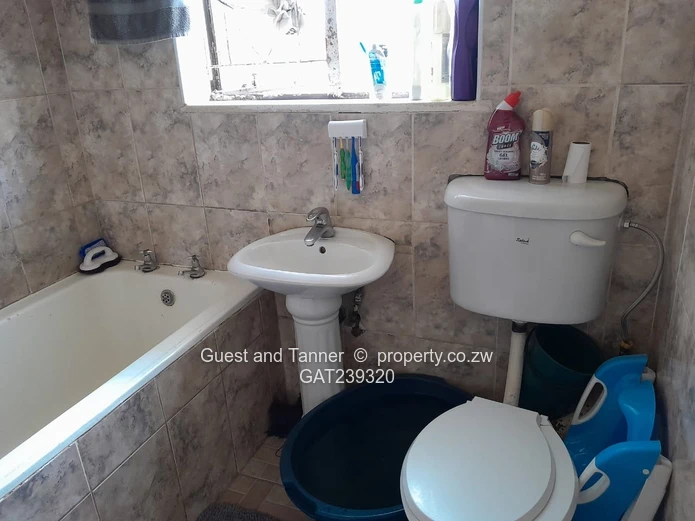 Apartment in Avondale with Secure Title