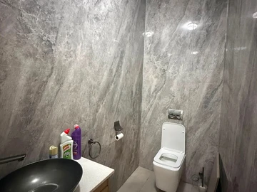 3 Bedroom Flat & Apartment