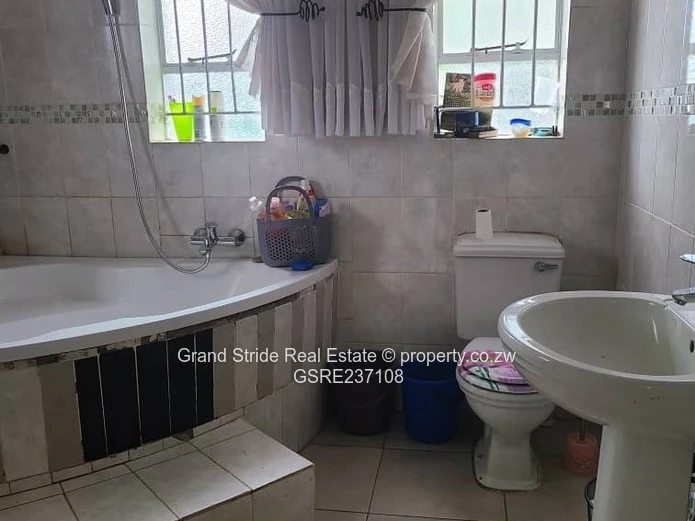 House For Sale In Zimre Park