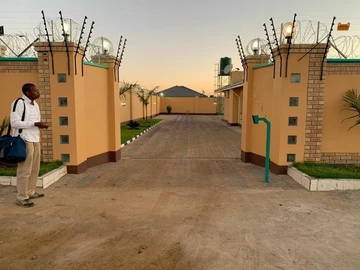  Belvedere's Best Kept Secret : A Luxurious Home in a Prime Location.
