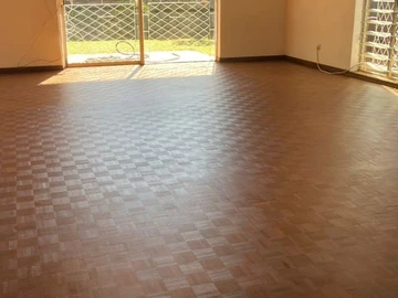 2 Bedroom Flat & Apartment