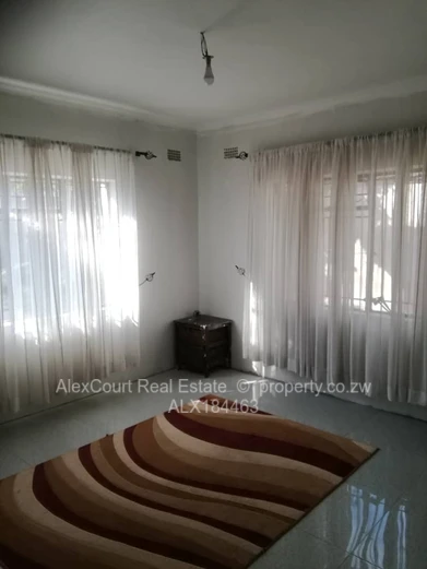 Clean Zimre Park House! Bargain! (Sole Mandate)