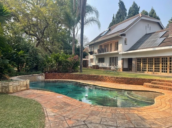 6 Bedroom House