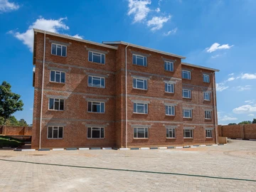 2 Bedroom Flat & Apartment