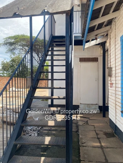 Bluffhill Warehouse To Rent