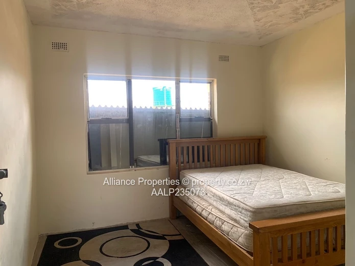 Open-Plan Modern, Spacious 4BR Home with 2 En-suites