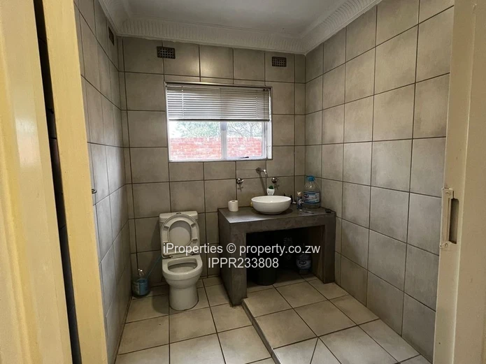 Spacious 4-Bedroom Home for Sale in Westgate (Sole Mandate)