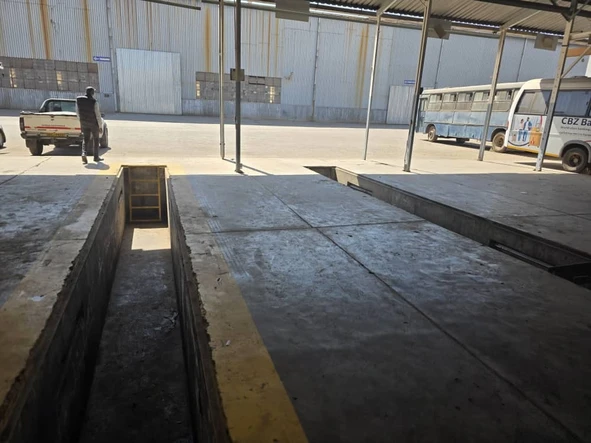 Warehouse & Factory
