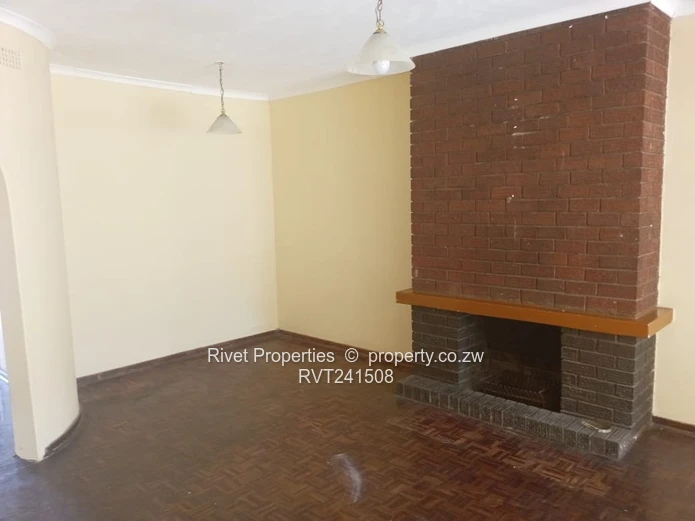 Dolphin Court Garden Flat To Let