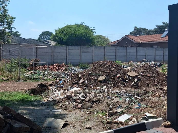 825 m² Westgate Stand — Walled, Development-Ready