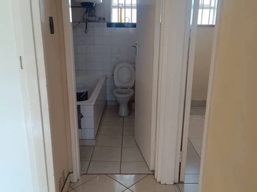 2 Bedroom Flat & Apartment