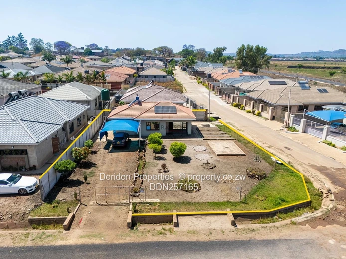 Corner 550m² Stand with Home & Solar in Kutandara