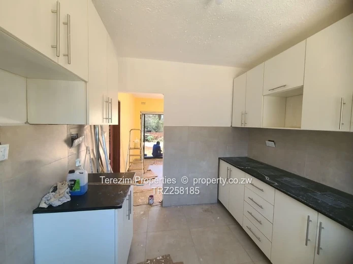 Greendale Kamfinsa House to rent