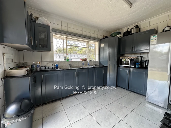 Cosy 3 Bedroom home - Greendale 