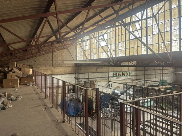 Warehouse & Factory