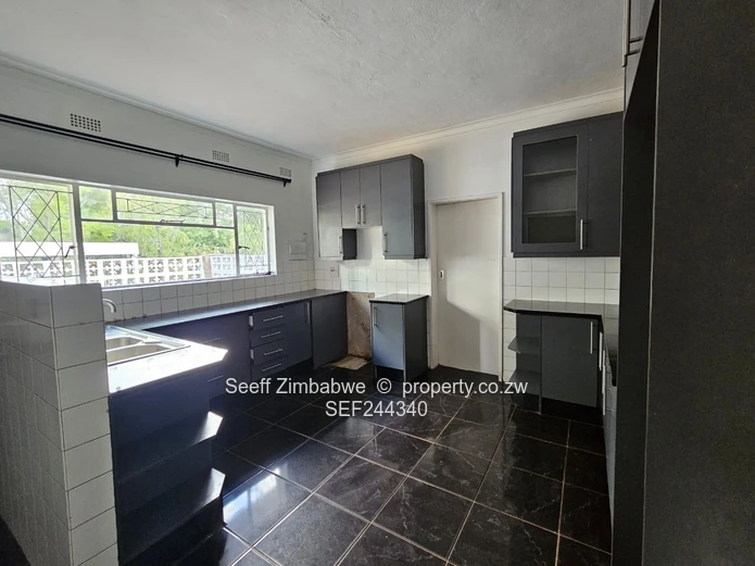 House for rent in the Heart of Glen Lorne