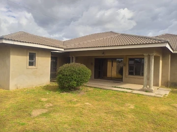 5 Bedroom House