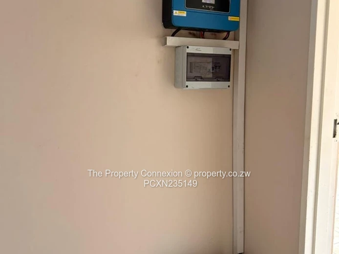 Luxury Rental Property in Helensvale, Borrowdale