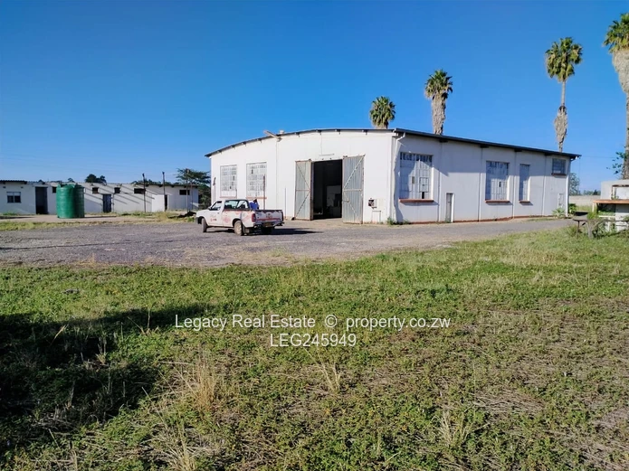 Gweru Central Commercial Property With Expansion Potential,High Clearance Industrial Property Deed.